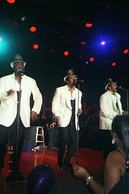 Temptations_01_01_03_at_Resorts_02